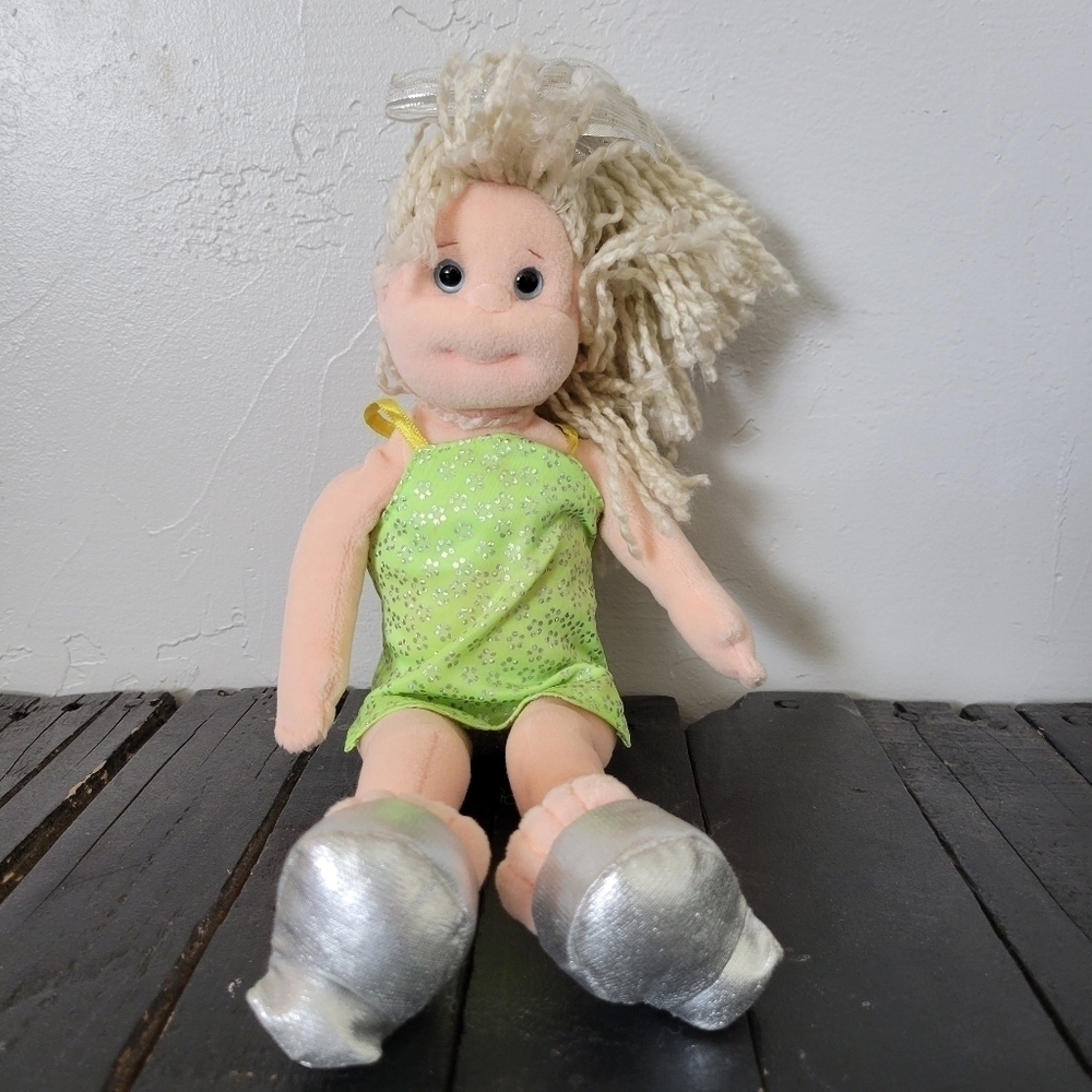 Ty Beanie Bopper Glitzy Gabby Blonde Hair Green Dress Silver Shoes Vintage 2001